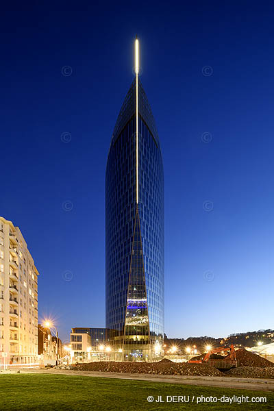 tour des finances à Liège